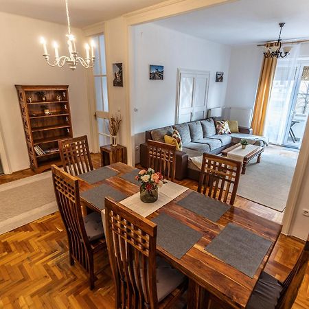 Bright & Spacious Riverside Apartment With Balcony Budapest Exteriör bild
