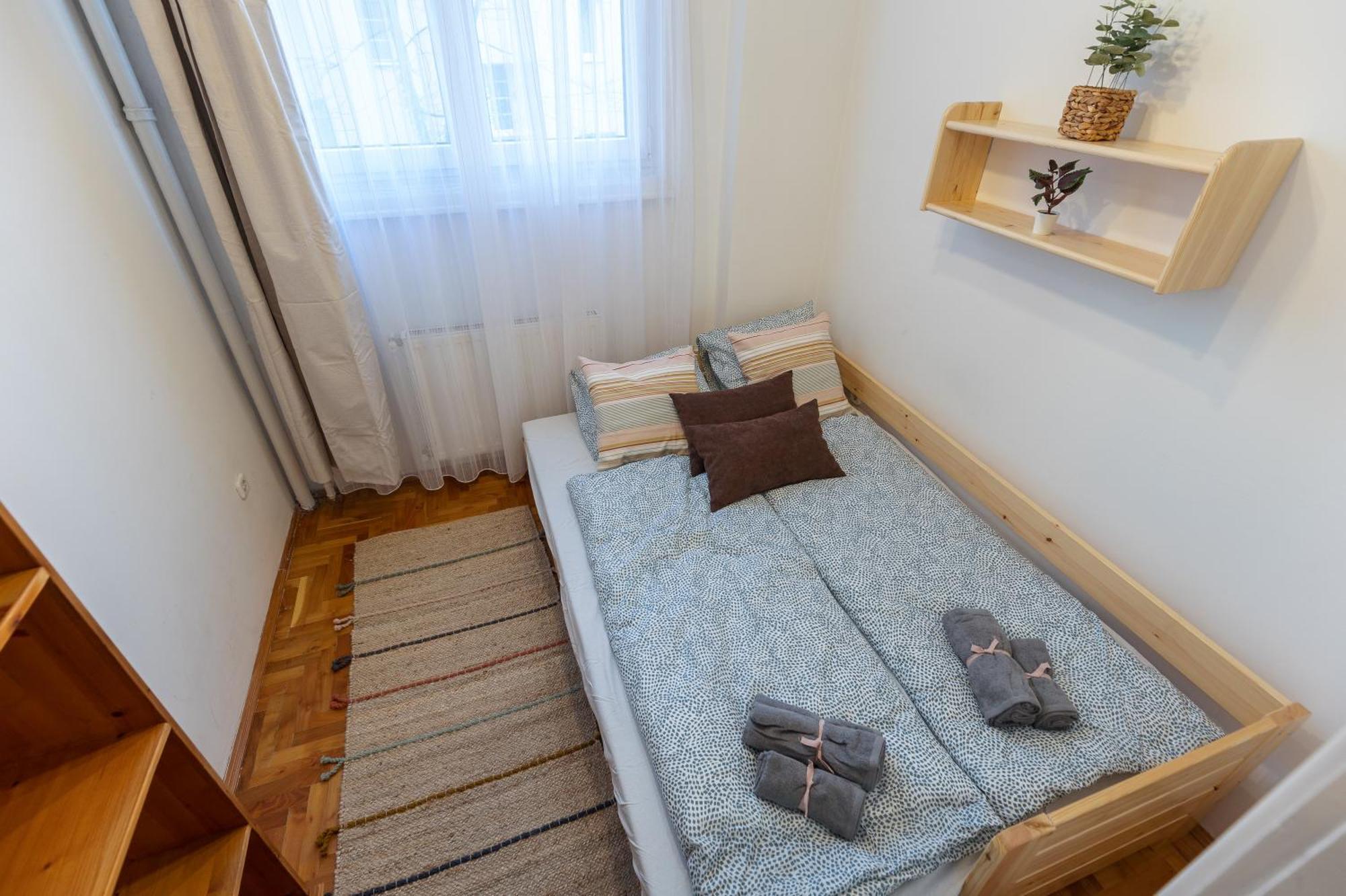 Bright & Spacious Riverside Apartment With Balcony Budapest Exteriör bild