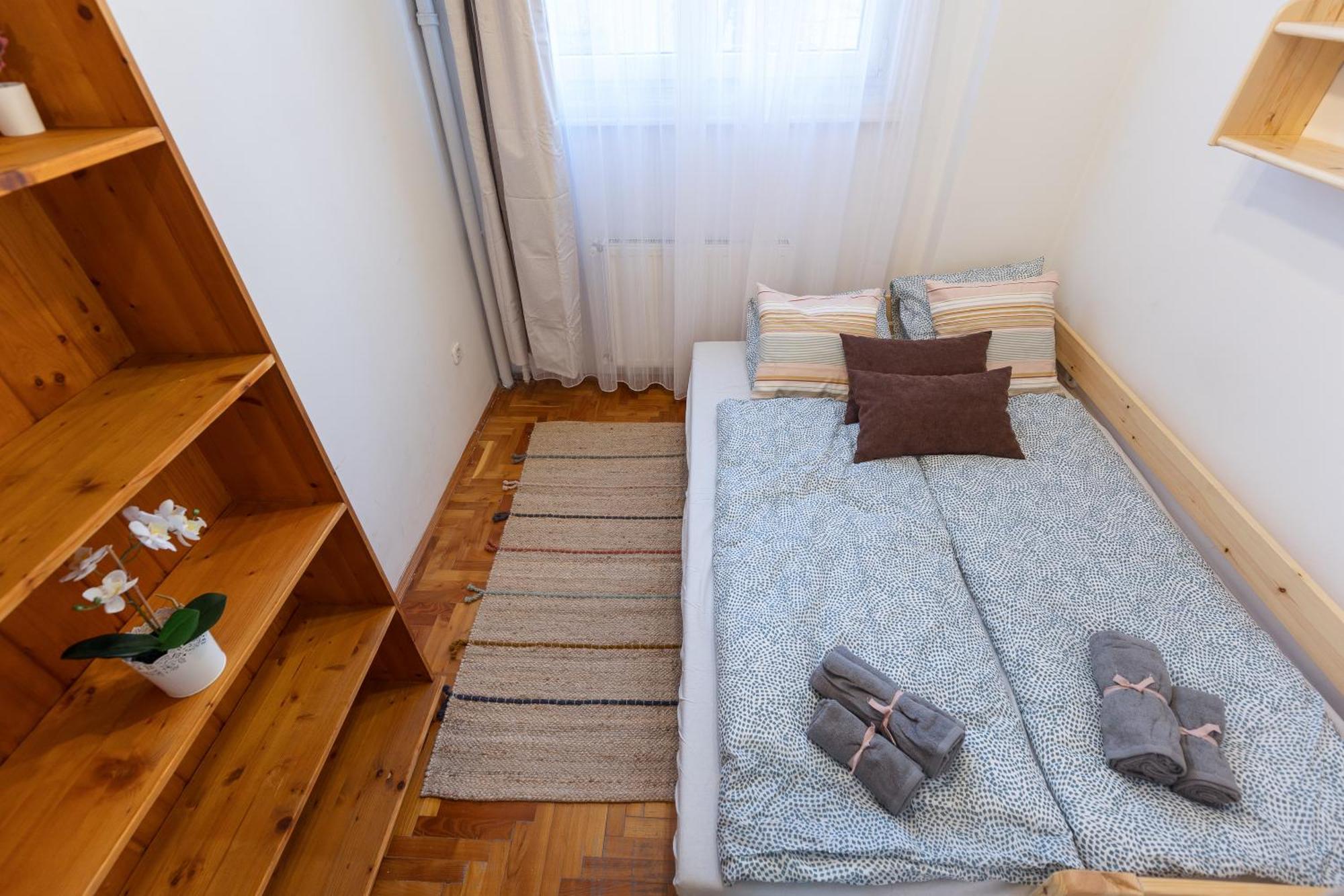 Bright & Spacious Riverside Apartment With Balcony Budapest Exteriör bild