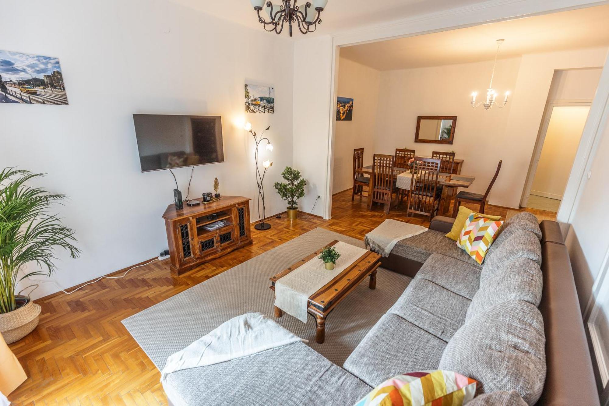 Bright & Spacious Riverside Apartment With Balcony Budapest Exteriör bild